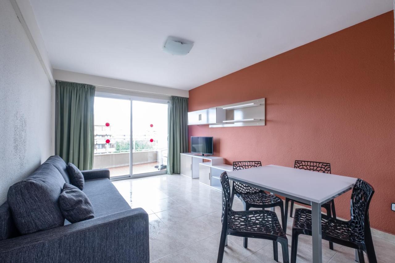 Aparthotel California Salou Esterno foto