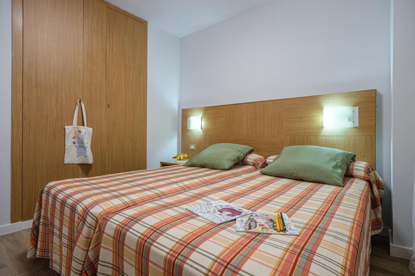 Aparthotel California Salou Esterno foto