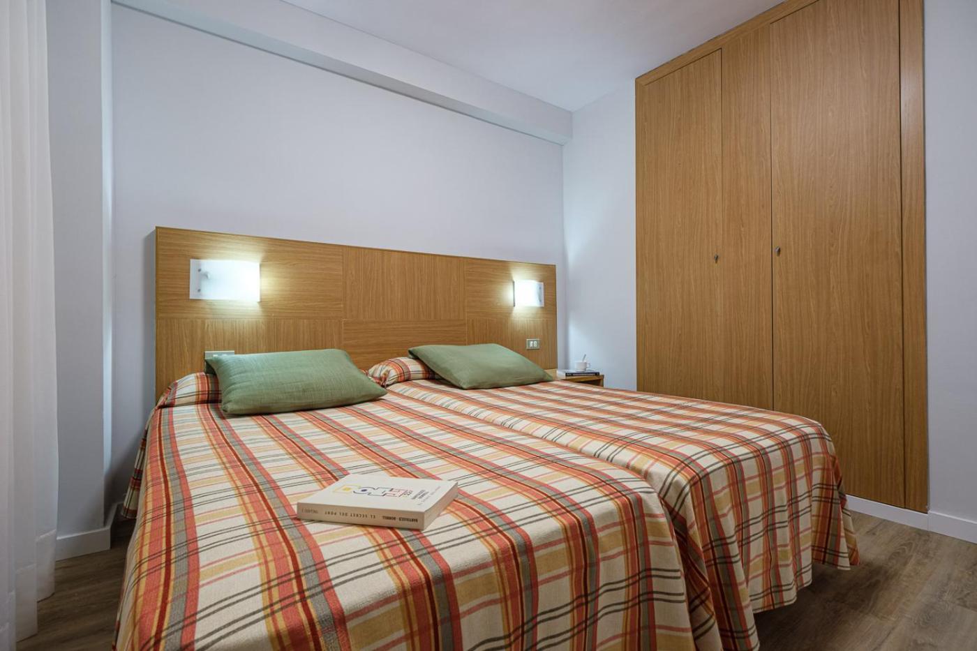 Aparthotel California Salou Esterno foto