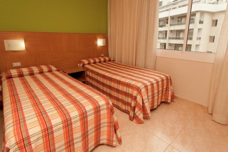 Aparthotel California Salou Esterno foto