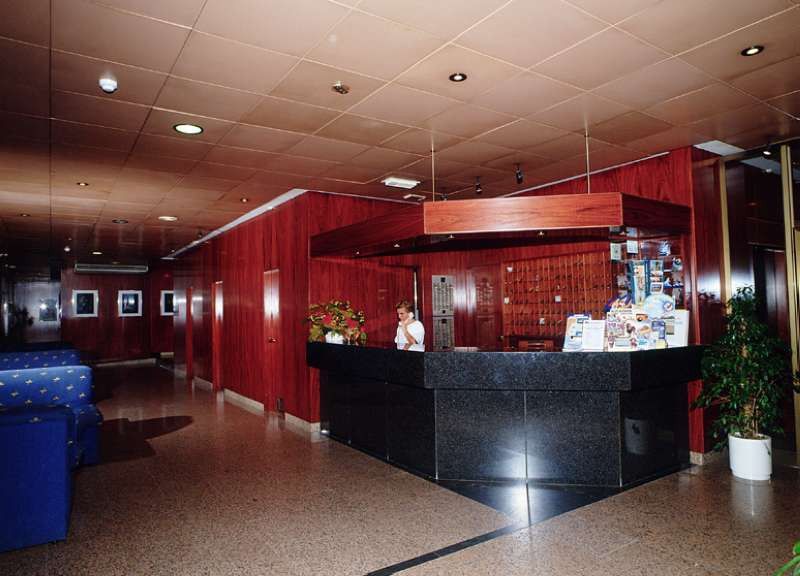 Aparthotel California Salou Esterno foto